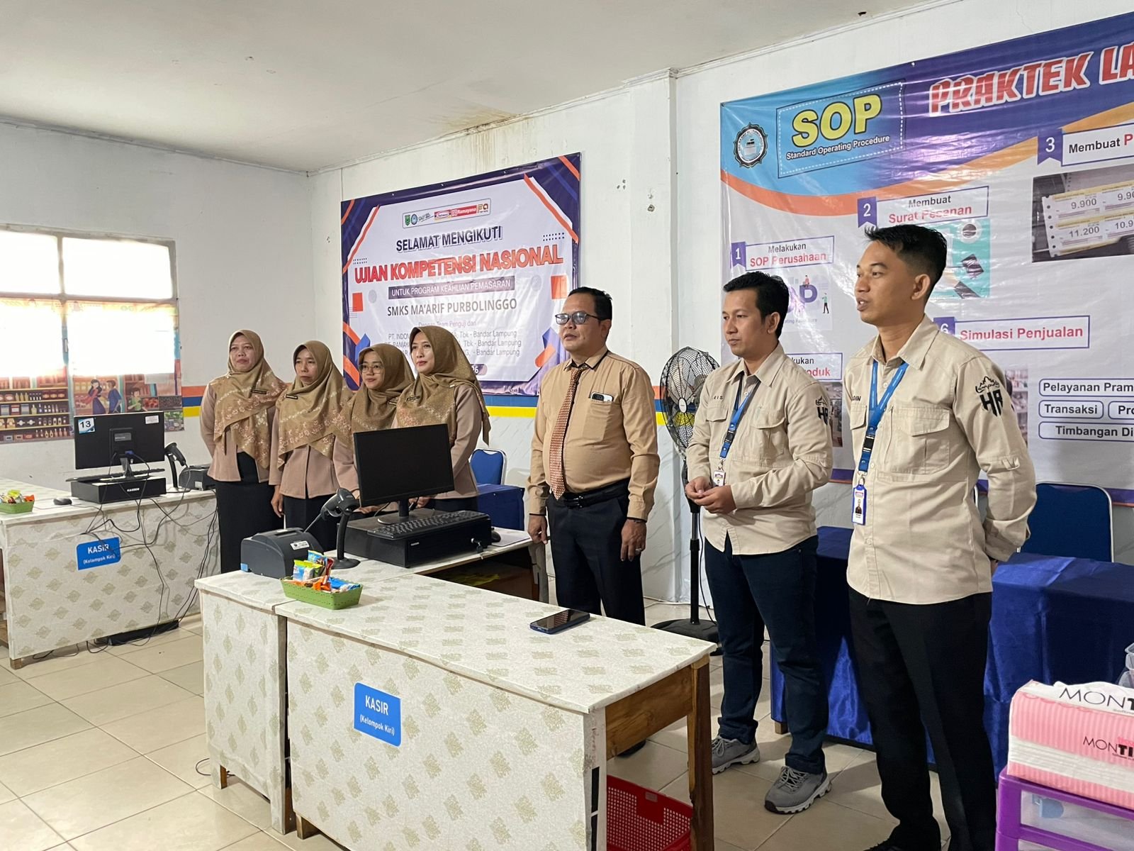 SMKS Ma’arif Purbolinggo Gelar Uji Kompetensi Keahlian Bisnis Retail/Pemasaran Bersama PT Indomarco Prismatama